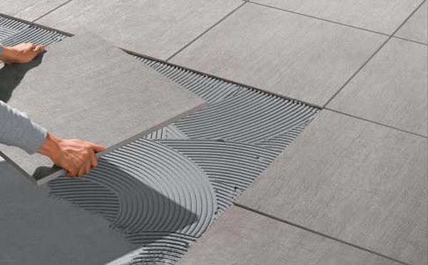 Нанесение Клея для гранита 1075 Profesyonel Super