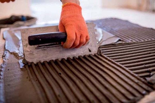 Нанесение Эластичного клея 1074 Profesyonel Superflex